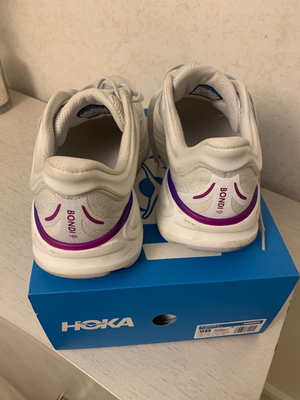 HOKA Women’s White and Gray Multi-Color Trim Sneakers, Size 9B - Picture 5 of 10